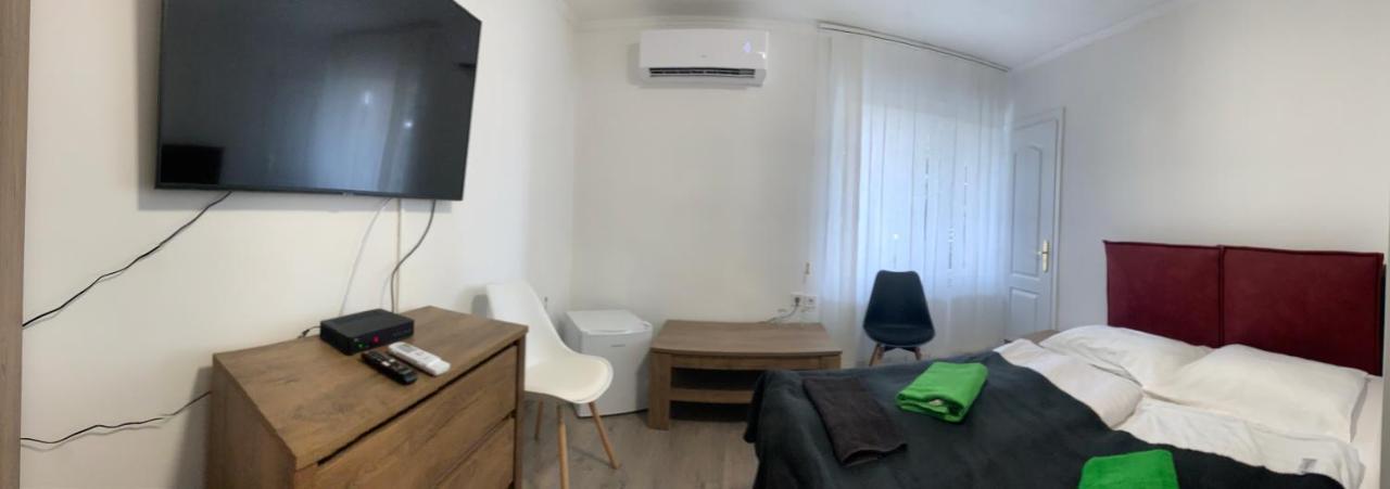 Thomas Panzio Bed & Breakfast Balatonfured Bagian luar foto
