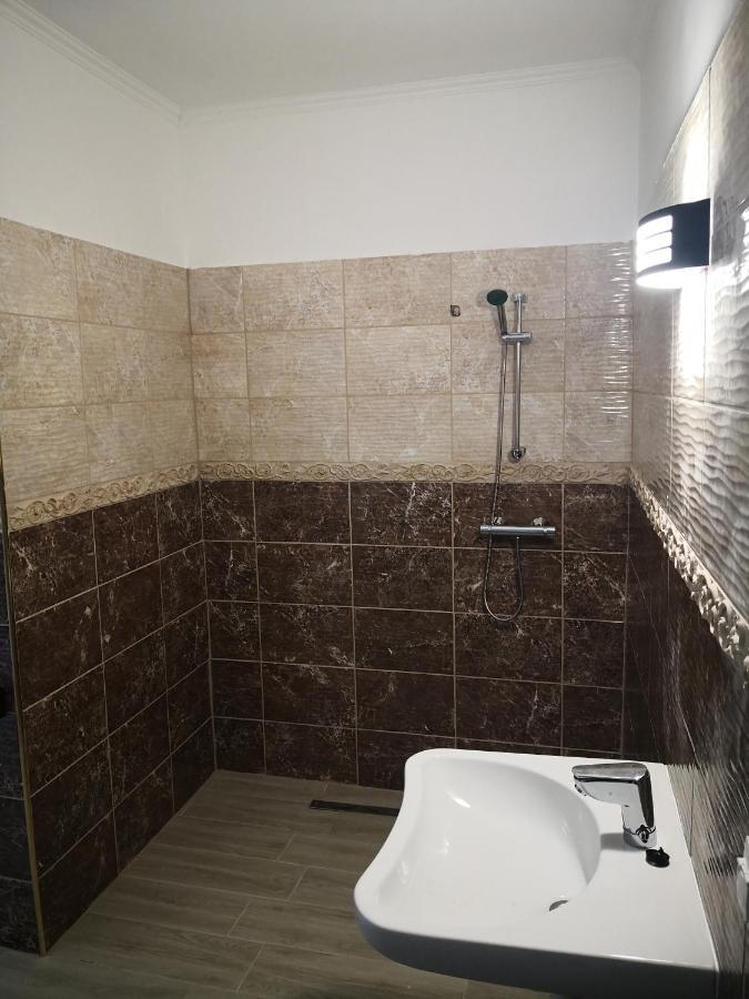Thomas Panzio Bed & Breakfast Balatonfured Bagian luar foto