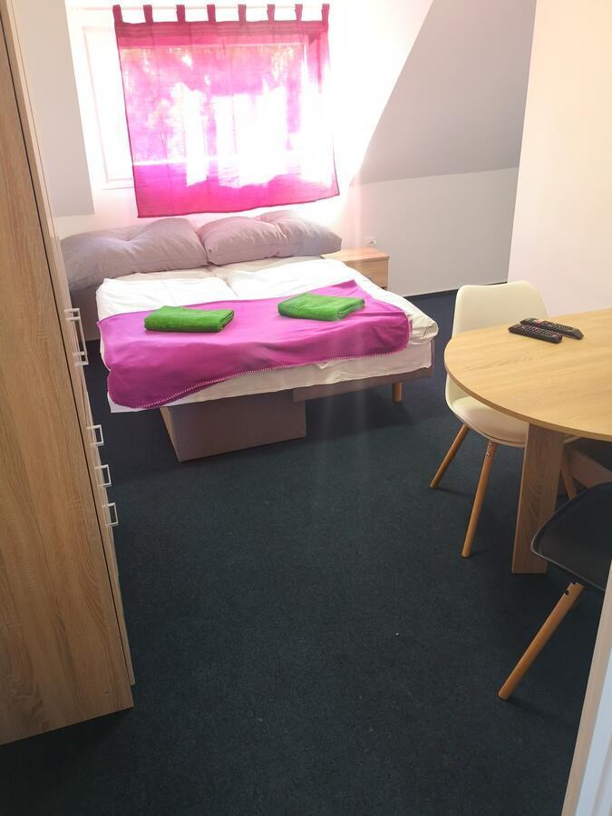 Thomas Panzio Bed & Breakfast Balatonfured Bagian luar foto